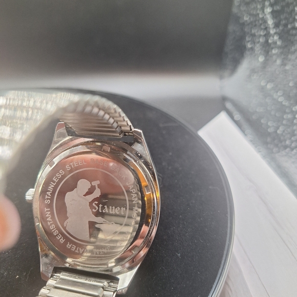 New Men's Stauer Watch - Picture 4 of 4